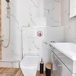 New Luxury In Downtown